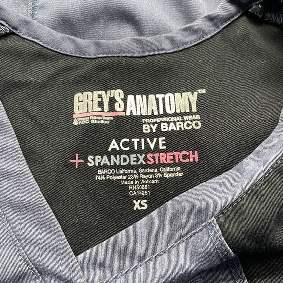 Grey’s Anatomy By Barco Scrub Top Lot XS - Picture 9 of 16